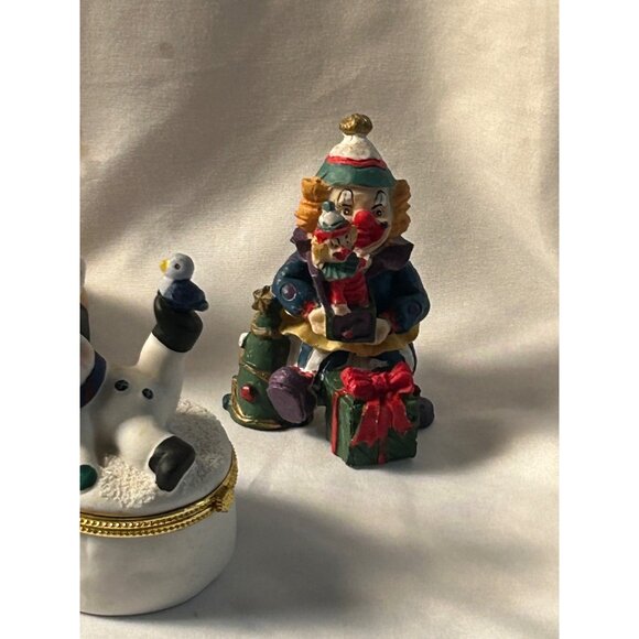 6 Christmas Figurines Ornaments Snowman Santa Moose Clown Holiday Decor Lot - Picture 10 of 11